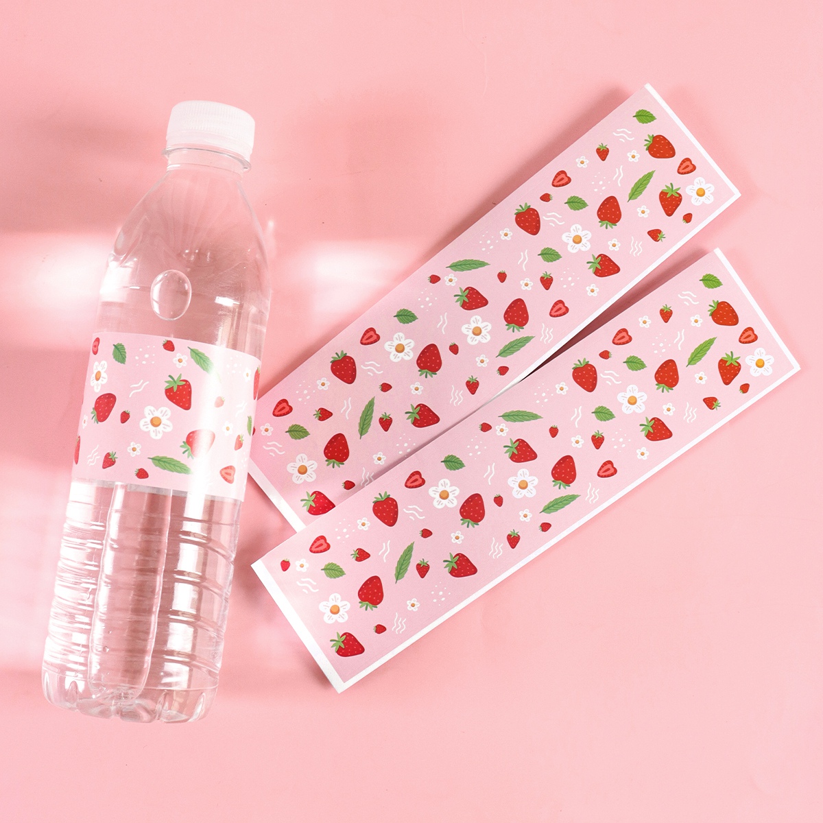 10pcs Strawberry Water Bottle  - Science Of Happiness recension och pris